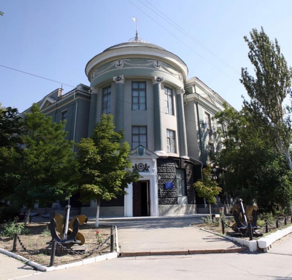 White House 2021 Very Center Apartment Kherson Luaran gambar